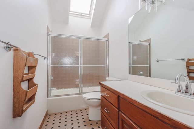 98 Dow Road, Hollis, NH 03049