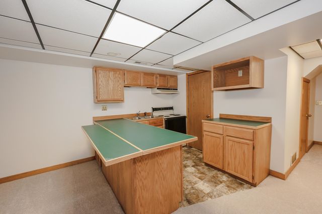 98 Dow Road, Hollis, NH 03049