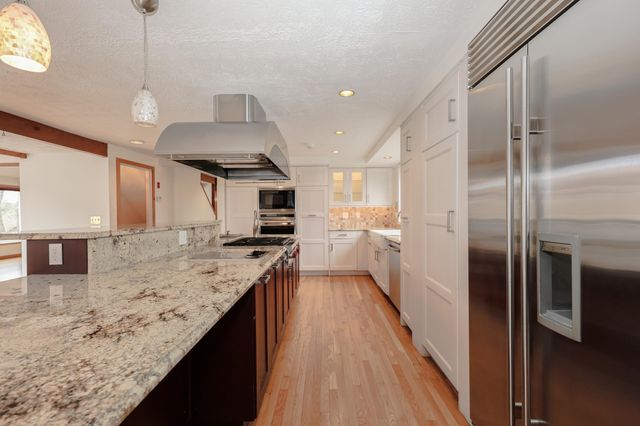 98 Dow Road, Hollis, NH 03049