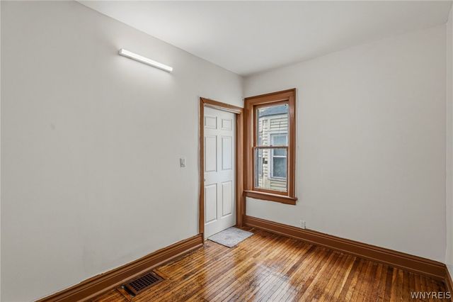 492 Dodge Street, Buffalo, NY 14208