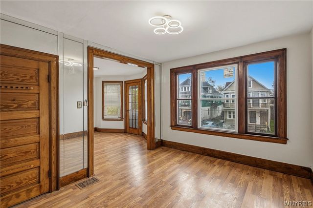 492 Dodge Street, Buffalo, NY 14208