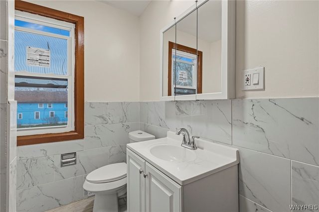 492 Dodge Street, Buffalo, NY 14208