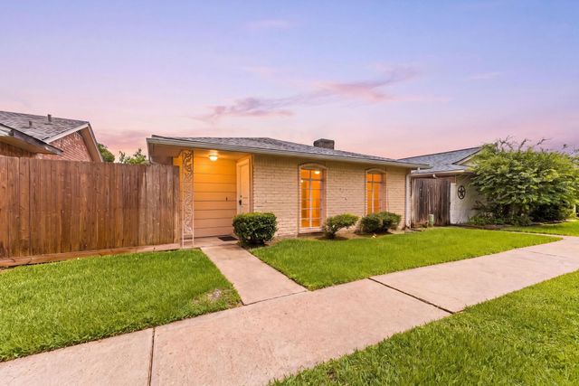 13141 High Star Drive, Houston, TX 77072