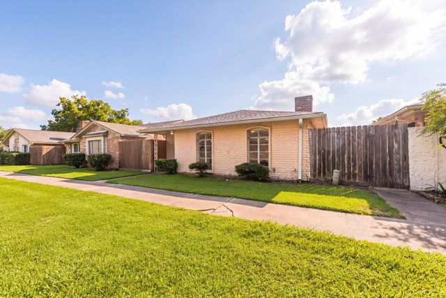 13141 High Star Drive, Houston, TX 77072