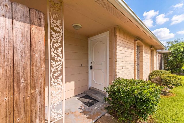 13141 High Star Drive, Houston, TX 77072