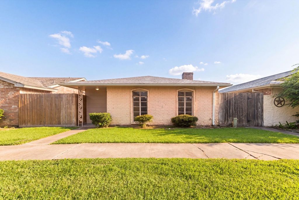 13141 High Star Drive, Houston, TX 77072