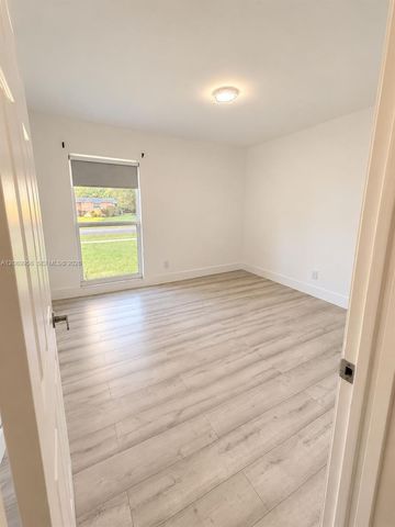 7907 NW 73rd Terrace, Tamarac, FL 33321