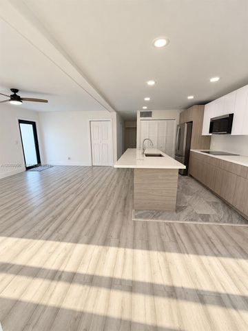 7907 NW 73rd Terrace, Tamarac, FL 33321