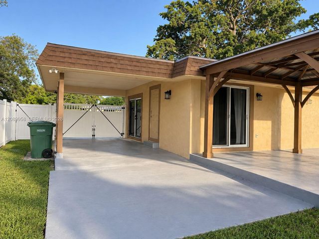 7907 NW 73rd Terrace, Tamarac, FL 33321