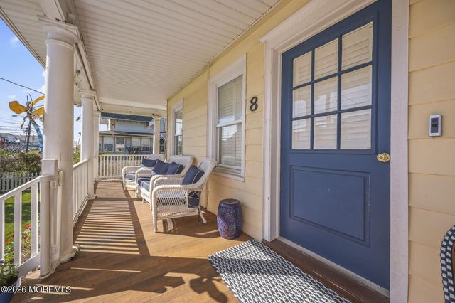 8 Riverdale Avenue, Monmouth Beach, NJ 07750