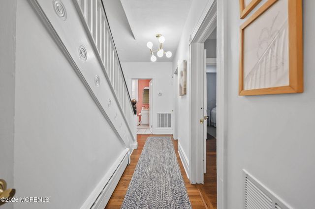 8 Riverdale Avenue, Monmouth Beach, NJ 07750