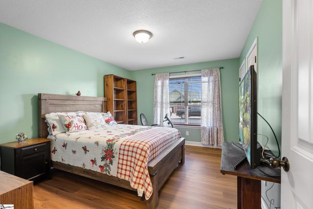 326 Gleaner Drive, Inman, SC 29349