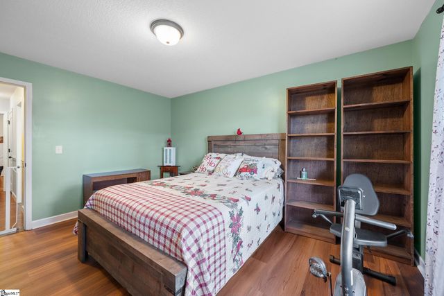 326 Gleaner Drive, Inman, SC 29349