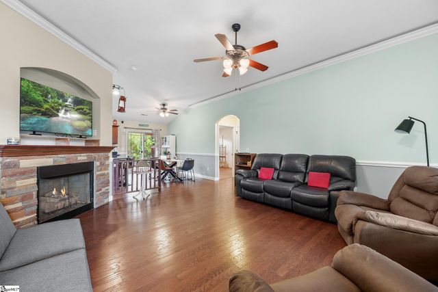 326 Gleaner Drive, Inman, SC 29349