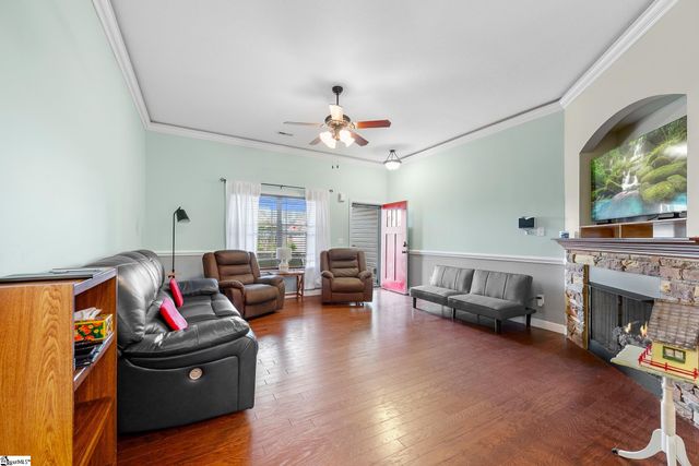 326 Gleaner Drive, Inman, SC 29349