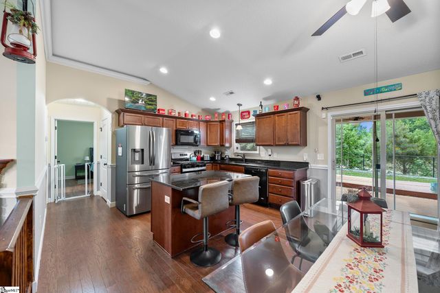 326 Gleaner Drive, Inman, SC 29349
