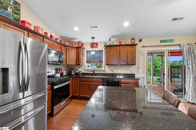 326 Gleaner Drive, Inman, SC 29349