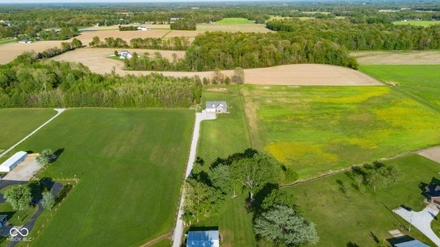 8657 N Us Highway 31, Seymour, IN 47274