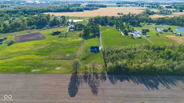 8657 N Us Highway 31, Seymour, IN 47274