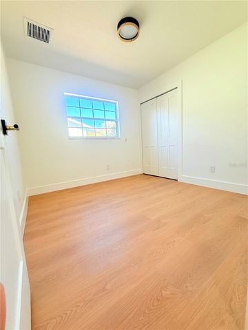 6910 DALKEITH AVENUE N, St Petersburg, FL 33709