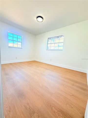 6910 DALKEITH AVENUE N, St Petersburg, FL 33709