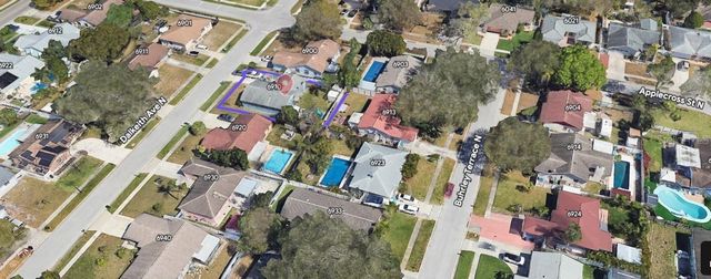 6910 DALKEITH AVENUE N, St Petersburg, FL 33709