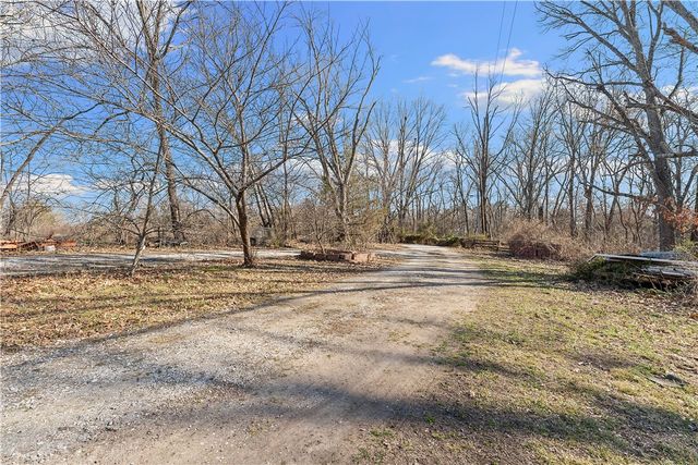 10368 Johnson Hollow Road, Pea Ridge, AR 72751