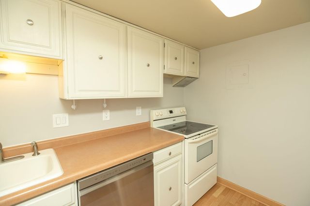 207 5th Avenue SW 902, Rochester, MN 55902