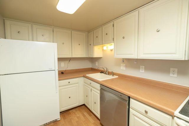 207 5th Avenue SW 902, Rochester, MN 55902