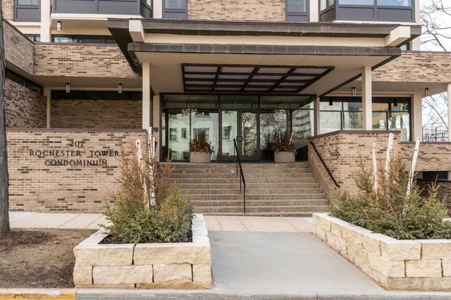 207 5th Avenue SW 902, Rochester, MN 55902