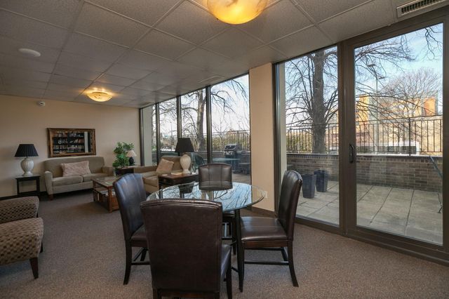 207 5th Avenue SW 902, Rochester, MN 55902
