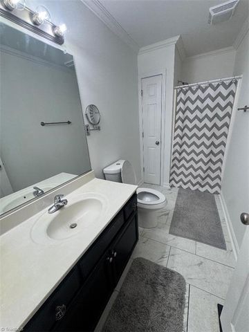 207 Willowbrook Drive, Thomasville, NC 27360