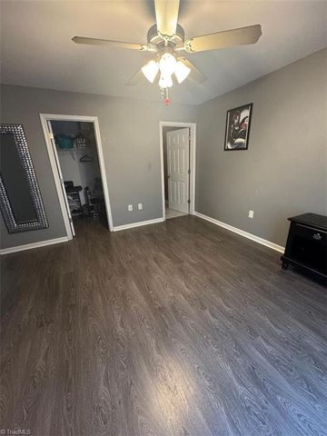 207 Willowbrook Drive, Thomasville, NC 27360