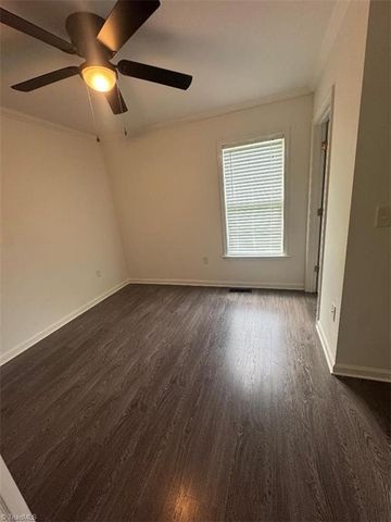207 Willowbrook Drive, Thomasville, NC 27360