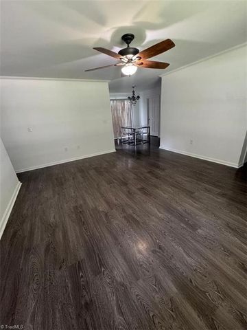 207 Willowbrook Drive, Thomasville, NC 27360