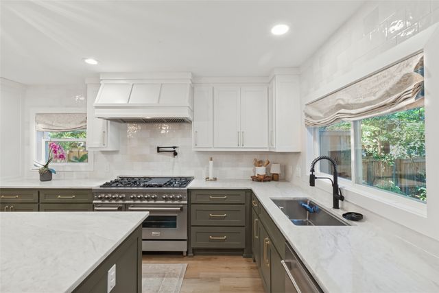5931 Kenwood Avenue, Dallas, TX 75206