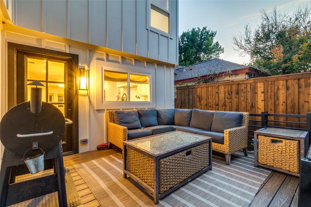 5931 Kenwood Avenue, Dallas, TX 75206