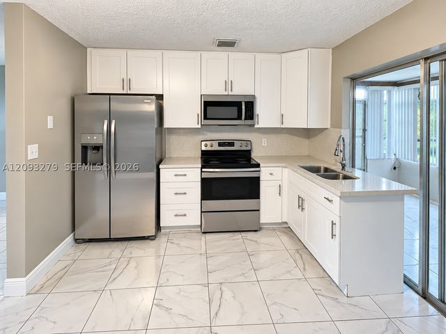 1904 NW 45th Ct 1904, Tamarac, FL 33309