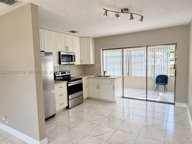 1904 NW 45th Ct 1904, Tamarac, FL 33309