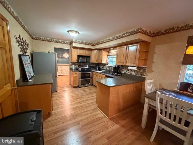 414 THIRD AVE, Newtown Square, PA 19073
