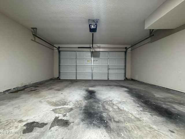 5316 IGNACIO ALMANZAR Lane, El Paso, TX 79934