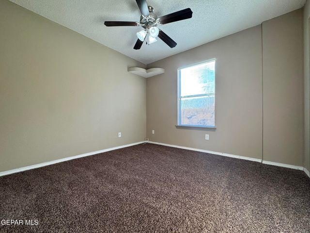 5316 IGNACIO ALMANZAR Lane, El Paso, TX 79934