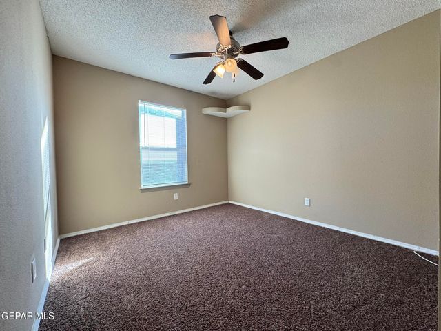 5316 IGNACIO ALMANZAR Lane, El Paso, TX 79934