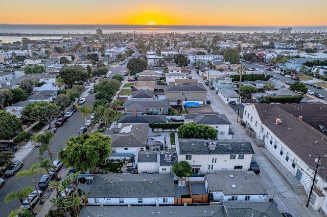1566 Reed Ave, San Diego, CA 92109
