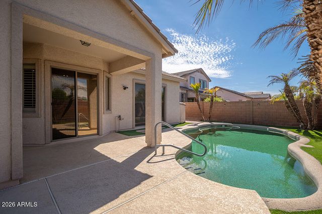 16746 W TONBRIDGE Street, Surprise, AZ 85374