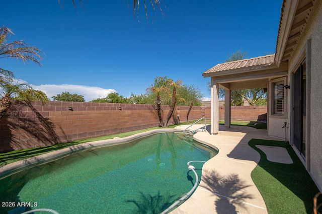 16746 W TONBRIDGE Street, Surprise, AZ 85374
