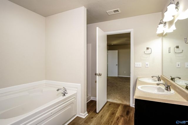 202 Valleyside Drive, Huntsville, AL 35810