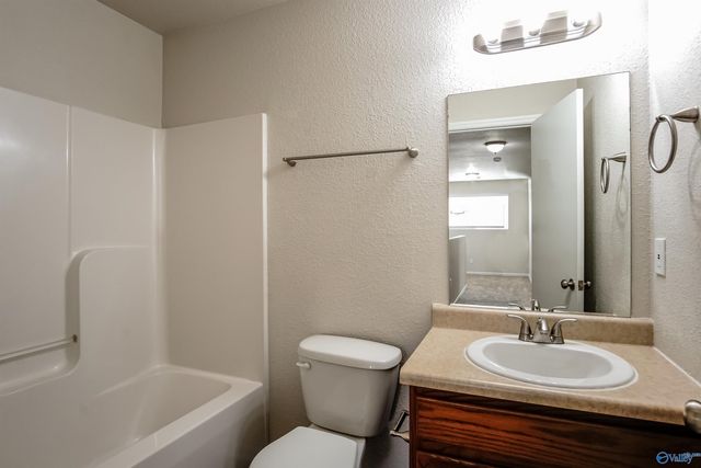 202 Valleyside Drive, Huntsville, AL 35810