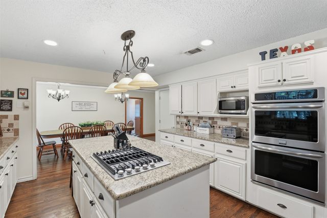 288 Sanders Road, Weatherford, TX 76087