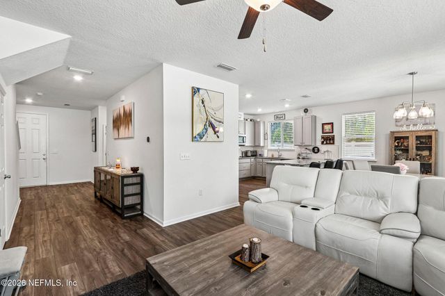8053 GUILD Way, Jacksonville, FL 32222